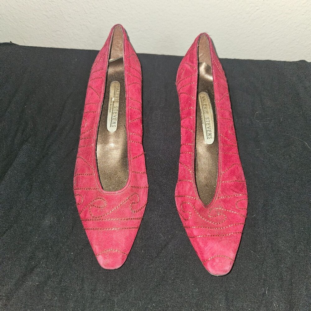 Vintage Valerie Stevens Red Suede Embroidered Heels Size 8.5. Made in Spain
